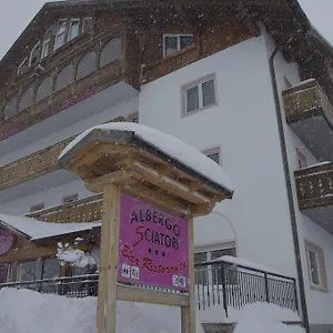 Sciatori Hotel Passo del Tonale