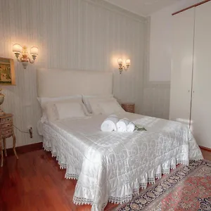  Bed & Breakfast A Due Passi Italy